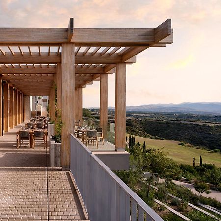 Minthis Resort Tsadha Zewnętrze zdjęcie Pergola at the Four Seasons Hotel, Athens